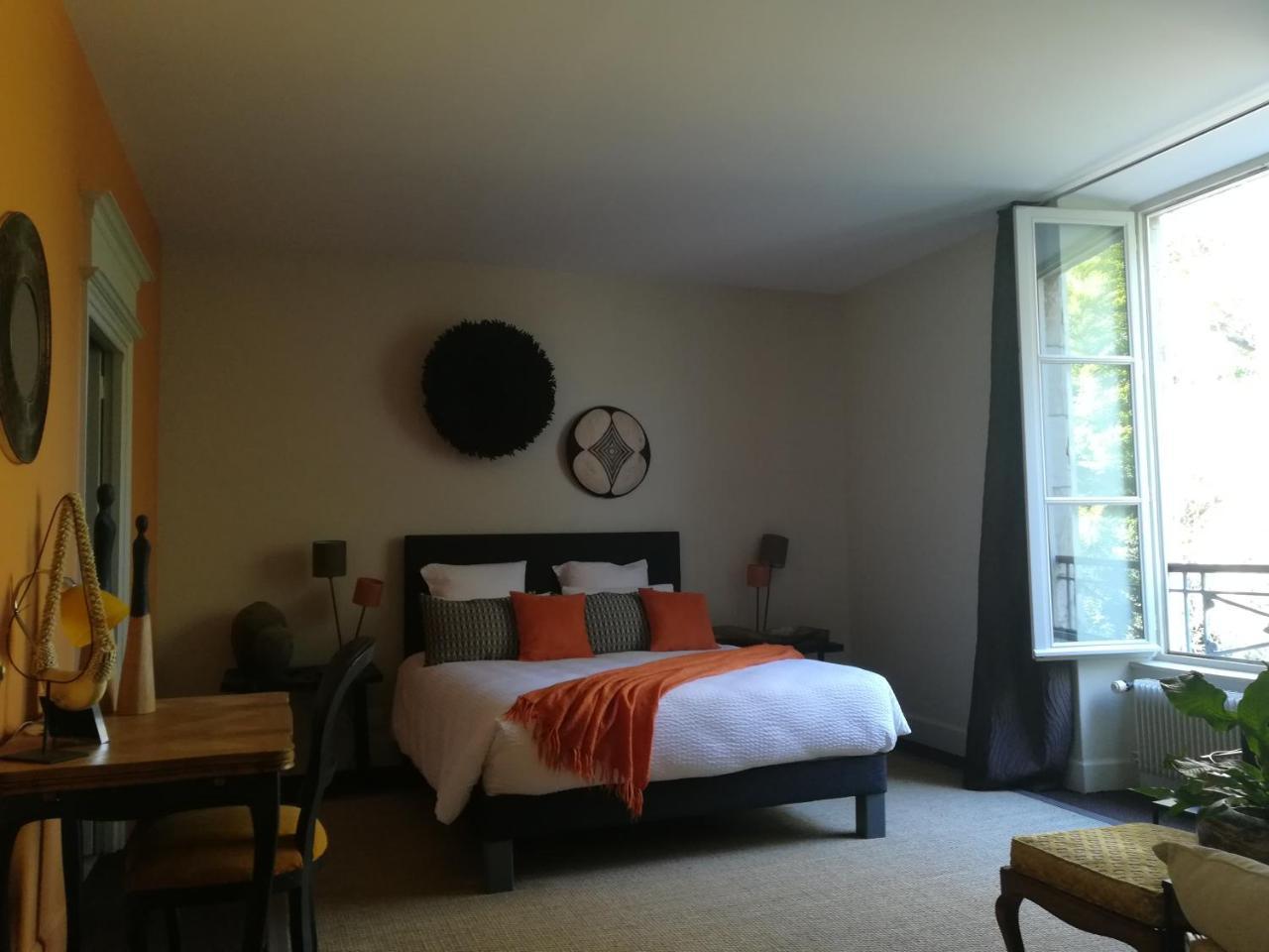 เล รีฟ เดอ ลา ทรอน Bed & Breakfast Mer ภายนอก รูปภาพ