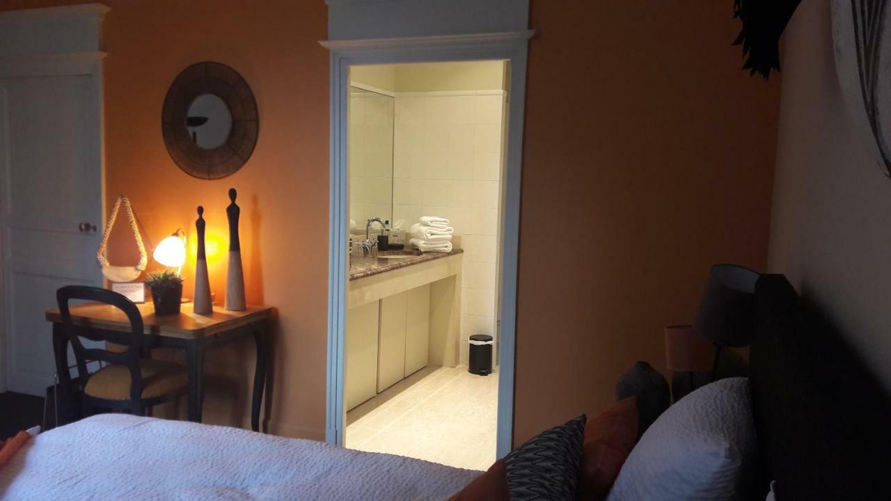 เล รีฟ เดอ ลา ทรอน Bed & Breakfast Mer ภายนอก รูปภาพ