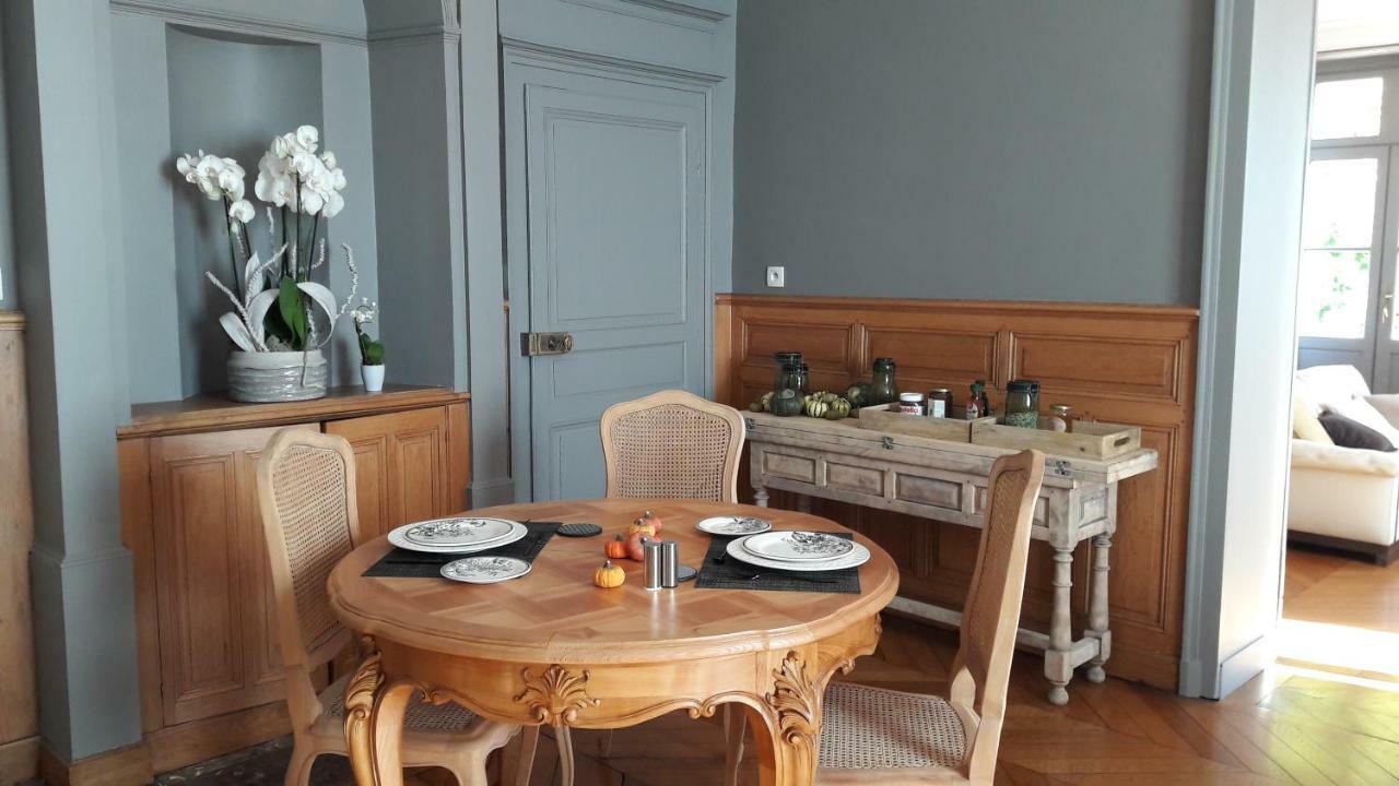 เล รีฟ เดอ ลา ทรอน Bed & Breakfast Mer ภายนอก รูปภาพ